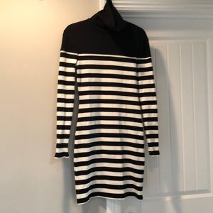 Cute black and cream stripped long sleeve dress size small. Maison Jules